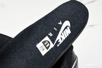 11 Air Low Jordan “Bred” 1209